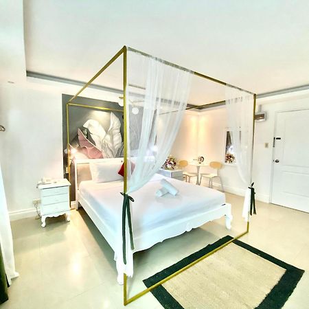 Hotel Euroasia By Bluebookers Angeles Ngoại thất bức ảnh