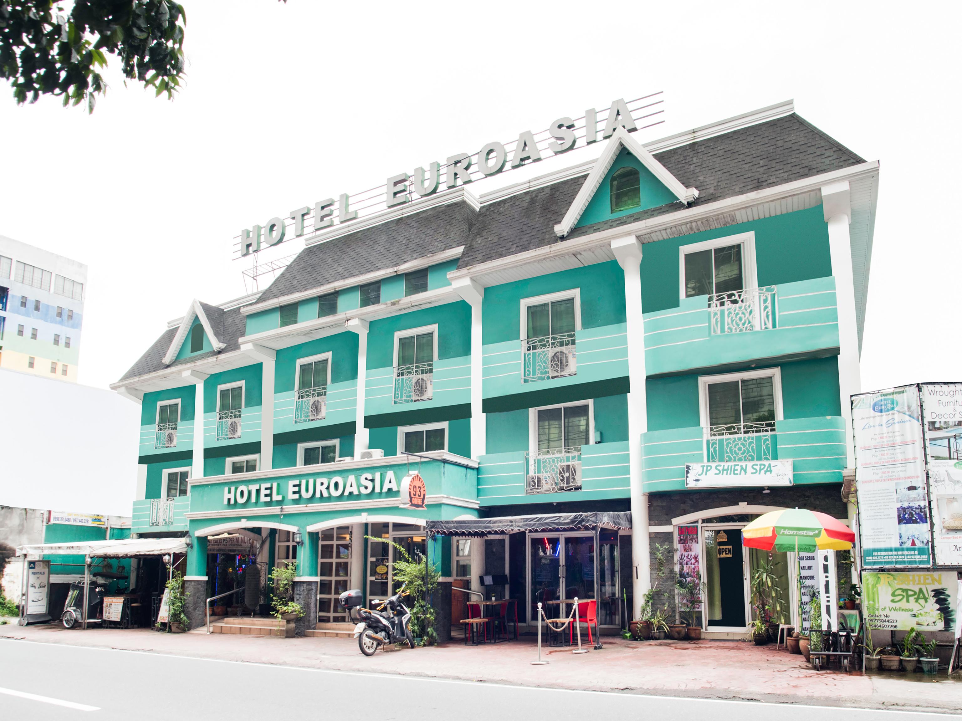 Hotel Euroasia By Bluebookers Angeles Ngoại thất bức ảnh