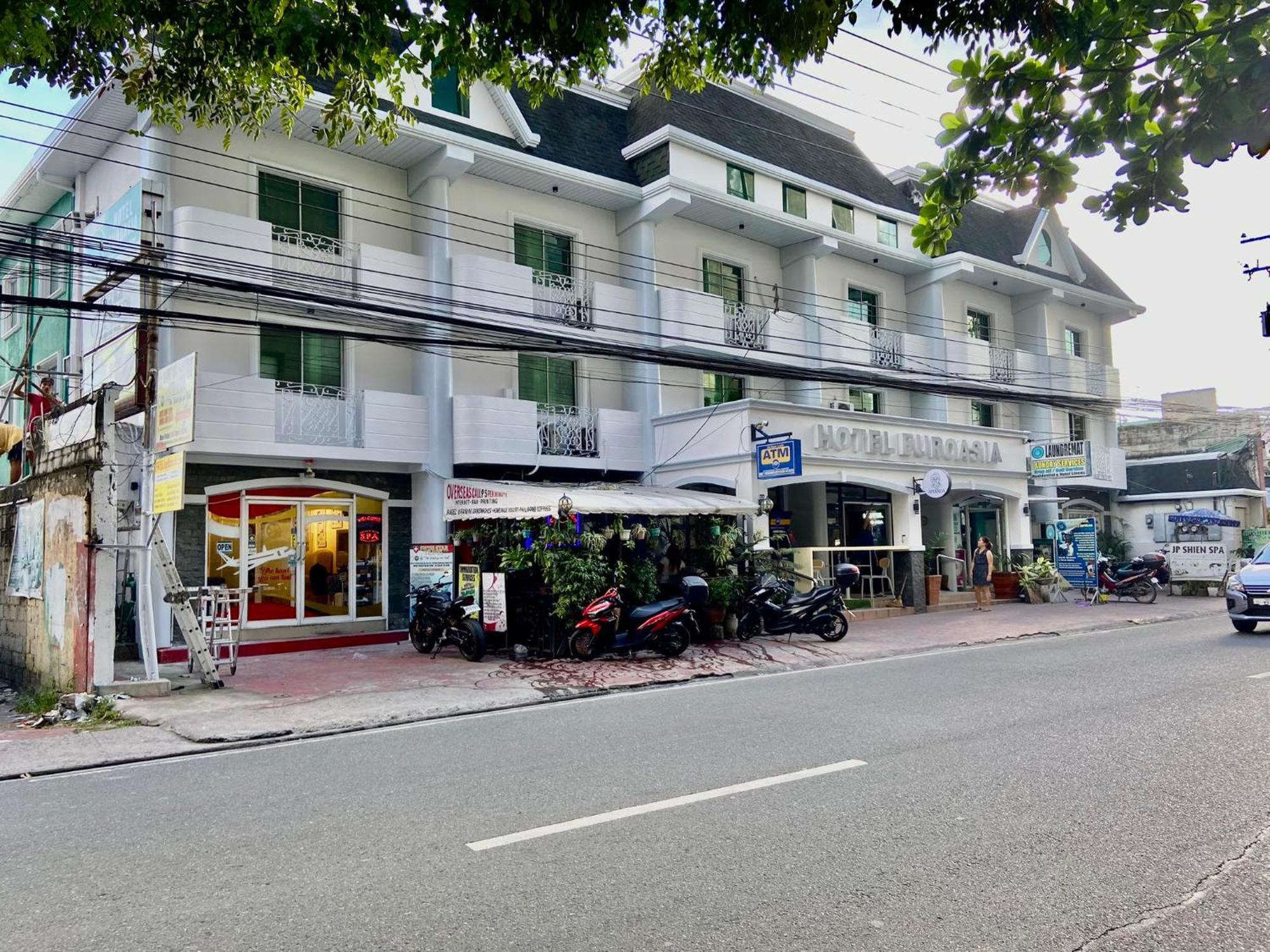 Hotel Euroasia By Bluebookers Angeles Ngoại thất bức ảnh