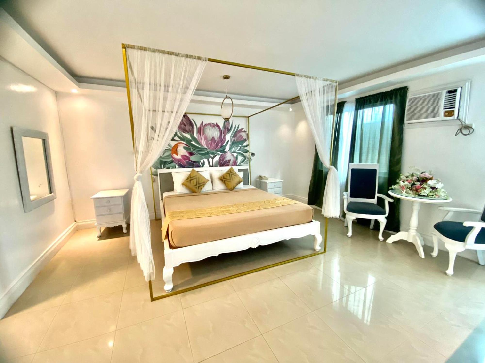 Hotel Euroasia By Bluebookers Angeles Ngoại thất bức ảnh